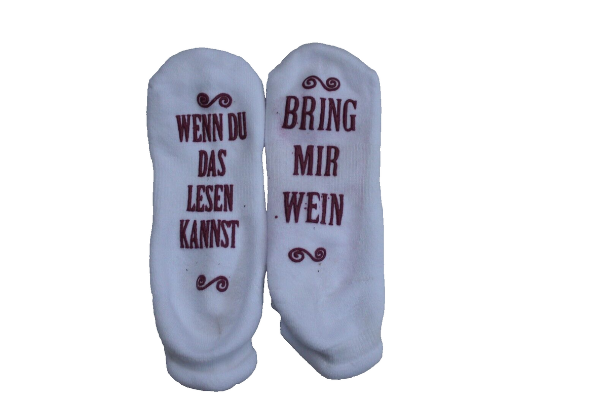 German - if you can see this bring me wine ladies ankle socks - Bring mir wein