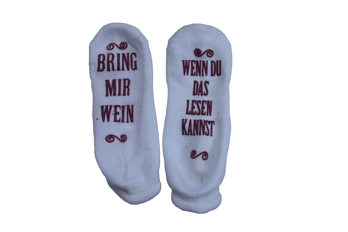 German - if you can see this bring me wine ladies ankle socks - Bring mir wein